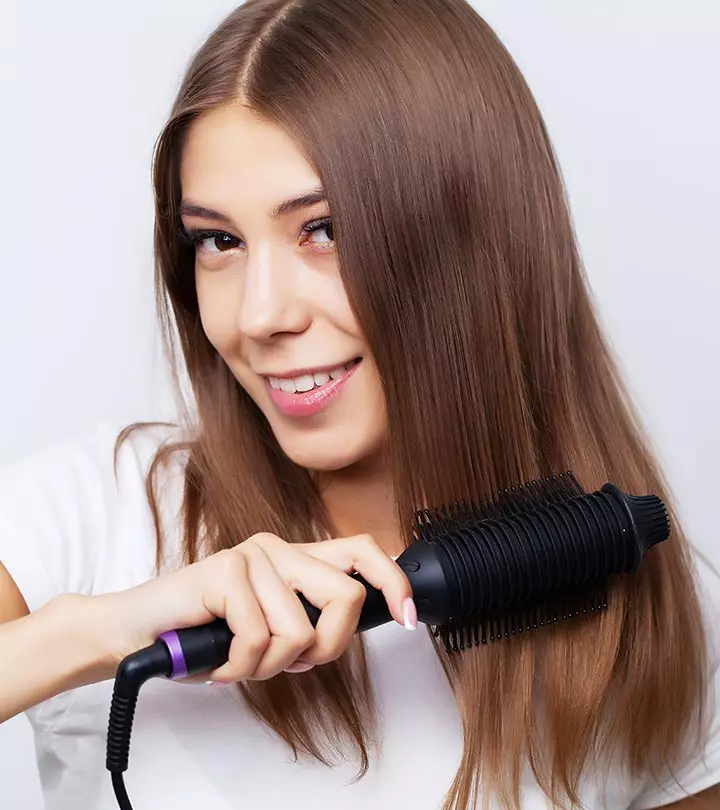 How to Use a Straightening Brush in Easy Steps